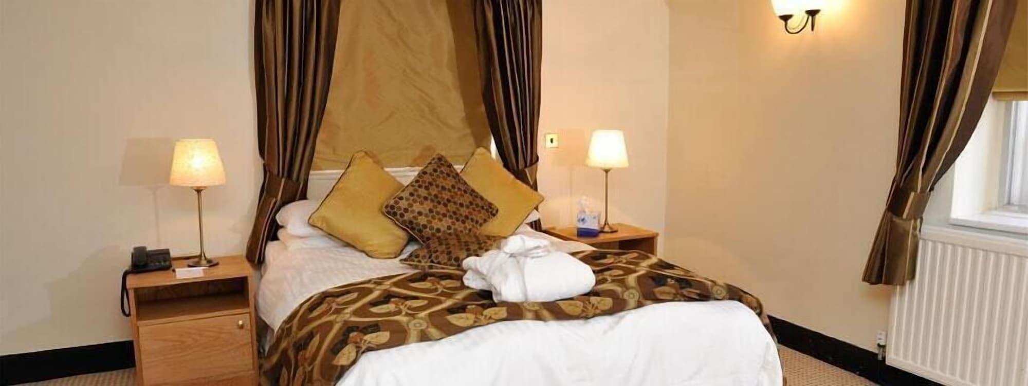 Barn Hotel London Ruislip Ngoại thất bức ảnh